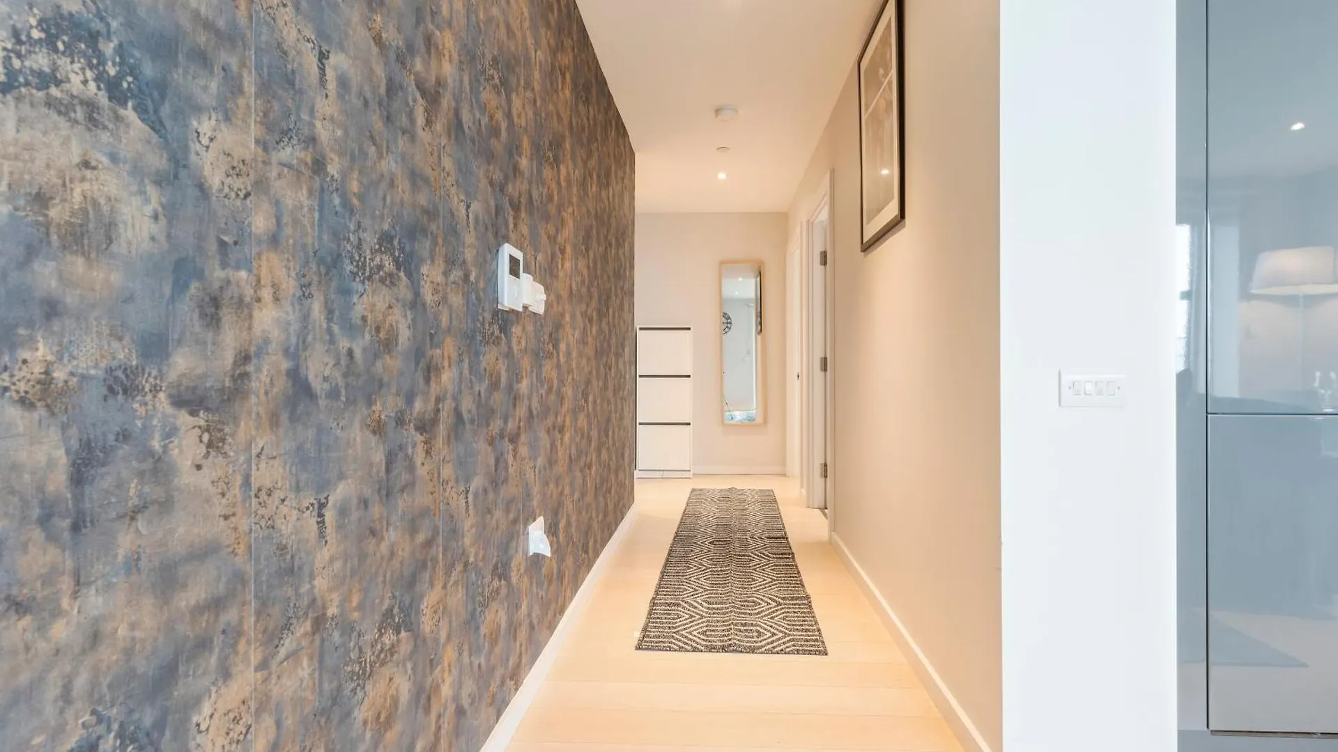 Elegant 2Br Flat On 20Th Floor Near Many Attractions Apartment London
