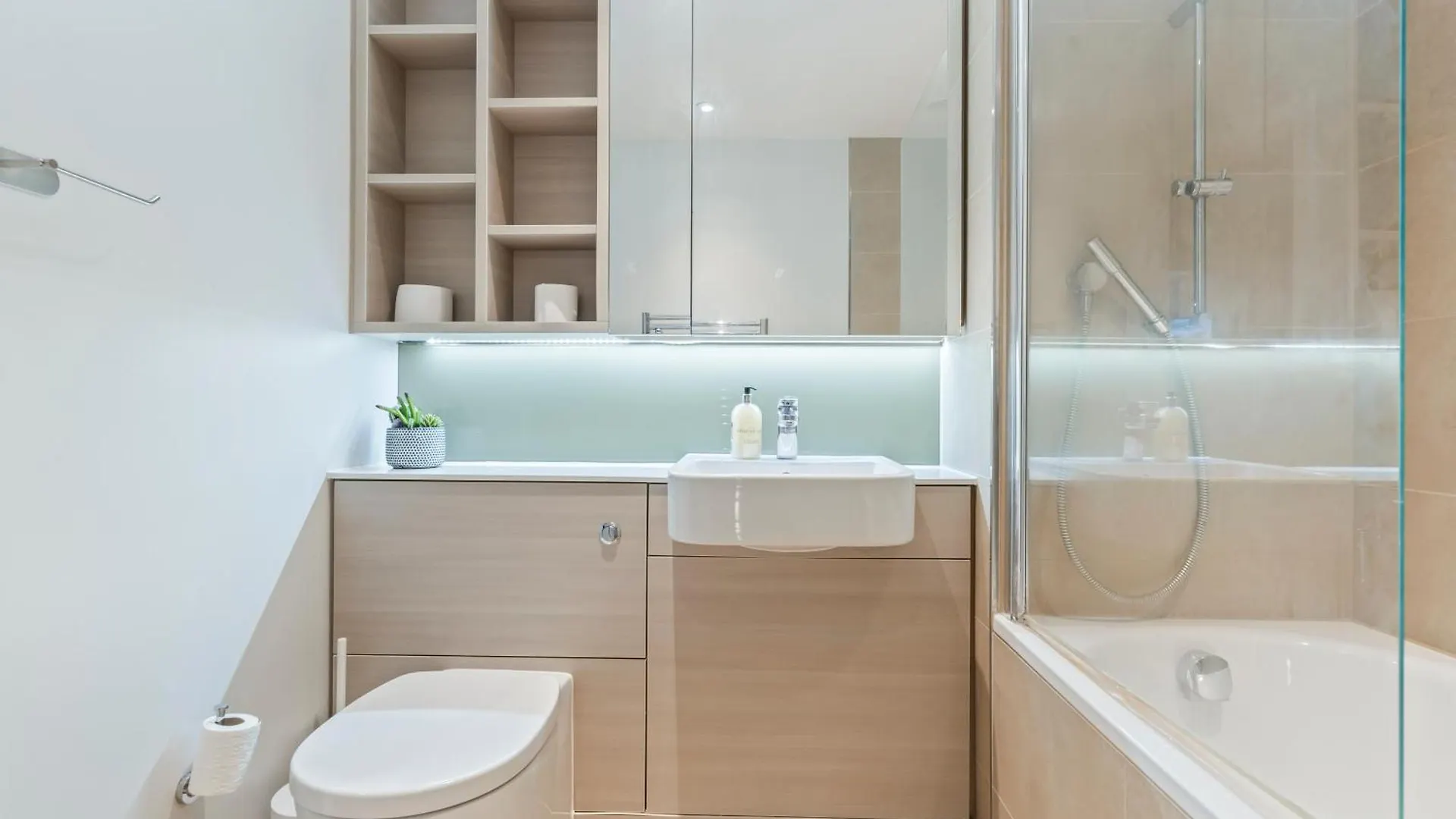 Appartement Elegant 2Br Flat On 20Th Floor Near Many Attractions à Londres 0*,